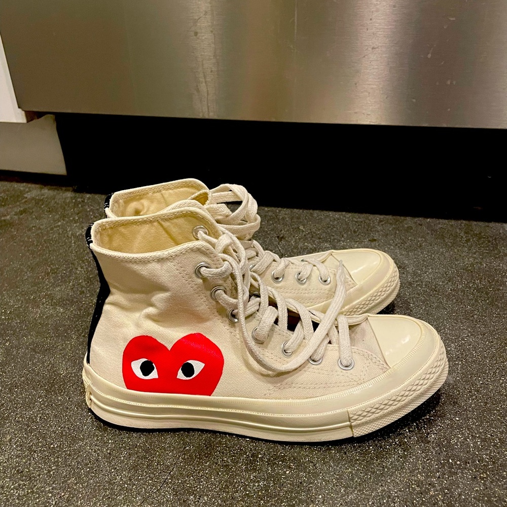 LIKE NEW! Converse x Comme des Garçons PLAY